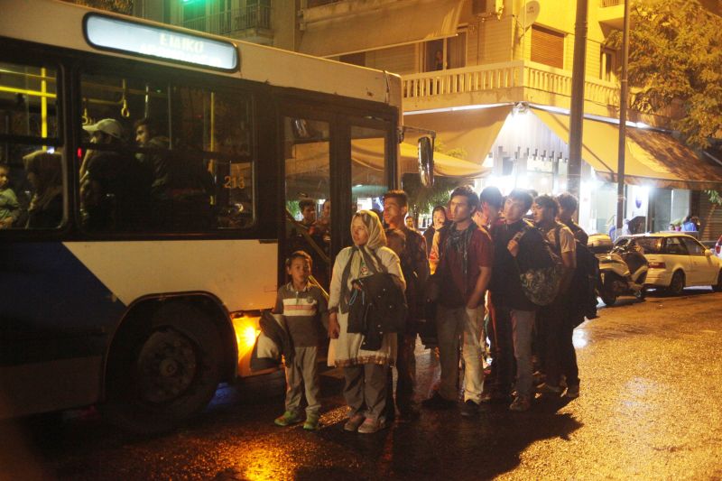 Οι αστυνομικοί της Λάρισας για την αποστολή «ανάσχεσης» λεωφορείων με πρόσφυγες  